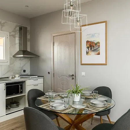 Solarisuites Mantouki